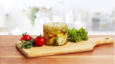 Obrázek Nakládaný camembert kořeněný 660 g (3 ks, ve skle) 
