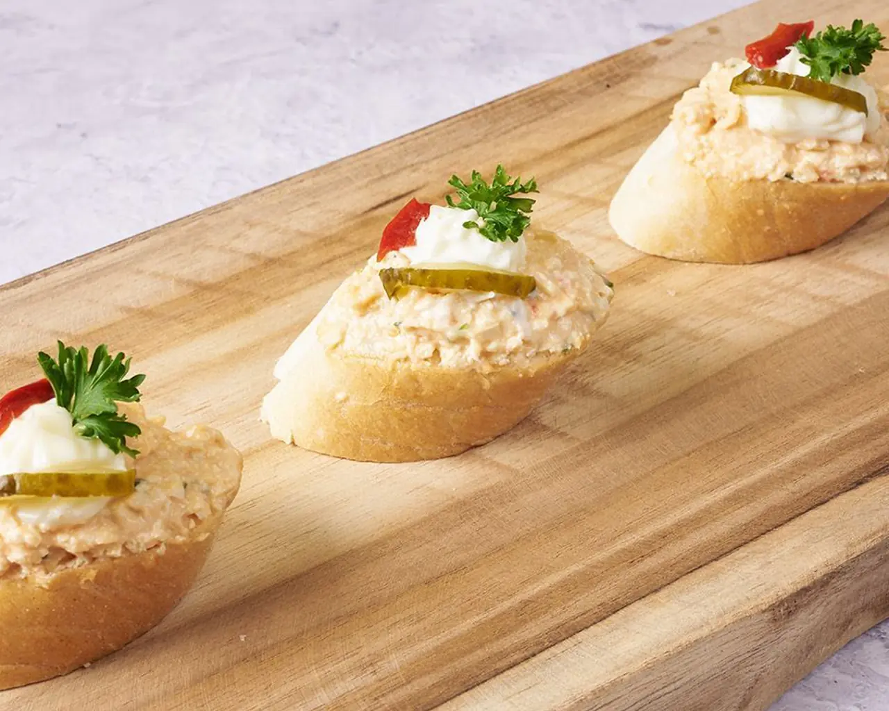 Jednohubka pikantní s tofu - NOVINKA - Master