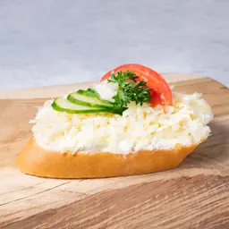 Chlebíček sypaný sýrem - Master